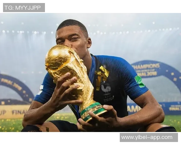 姆巴佩分享月最佳奖杯获奖感言期待对阵阿拉维斯的精彩表现 姆巴佩分享月最佳奖杯获奖感言期待对阵阿拉维斯的精彩表现